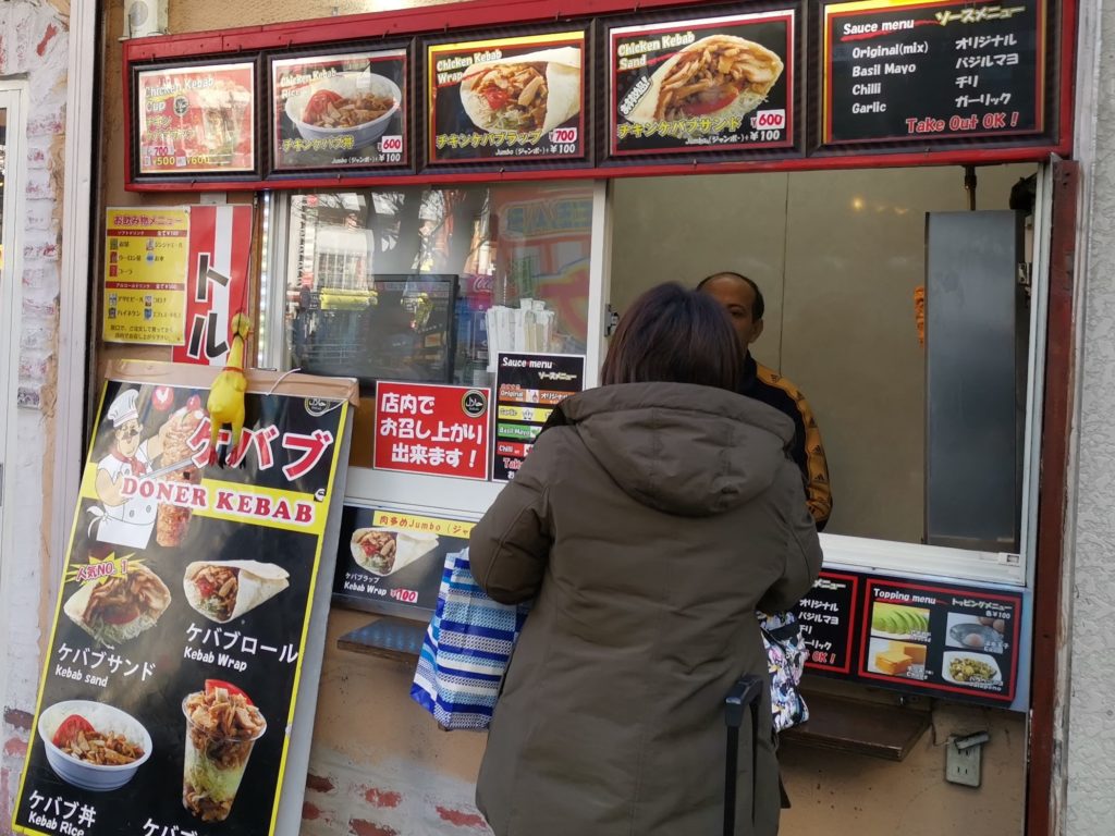 葛西 ドネルケバブ 江戸川区の人気ケバブ屋で食べたケバブロール 東京のケバブ屋を紹介するブログ 東京ケバブ